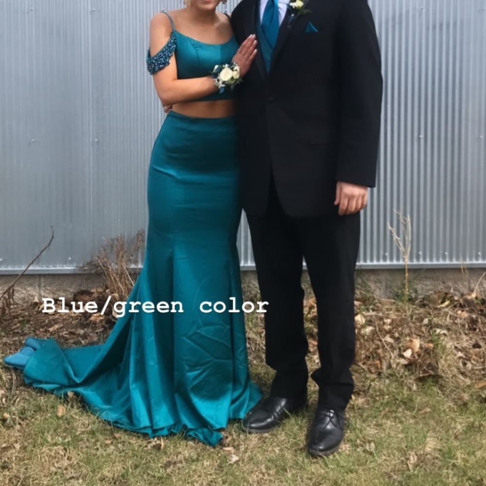 Gorgeous Sherri hill prom dress. Size 2